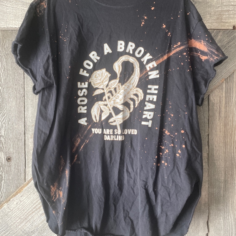 Pebby Forevee tee